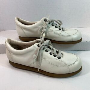 WHITE MOUNTAIN Spirited Fashion Sneakers White Leather Upper Women 8 Medium